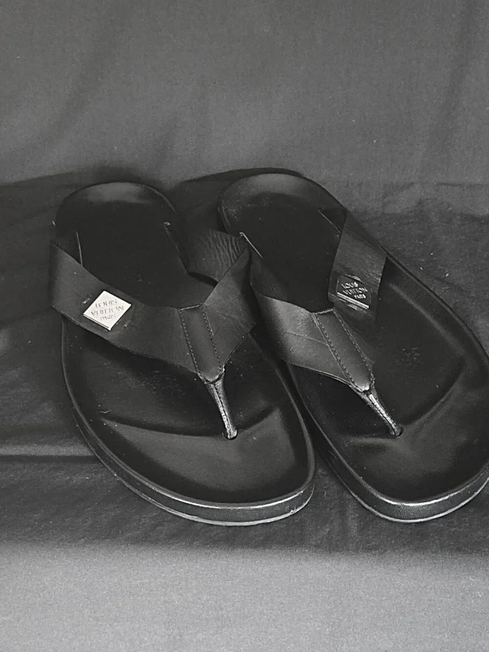 Louis Vuitton Mens Sandals Lightly Used in Excellent Condition